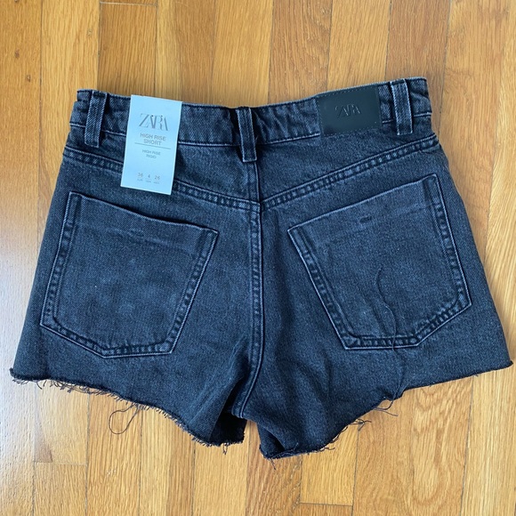 Zara Jean Shorts - Picture 2 of 3